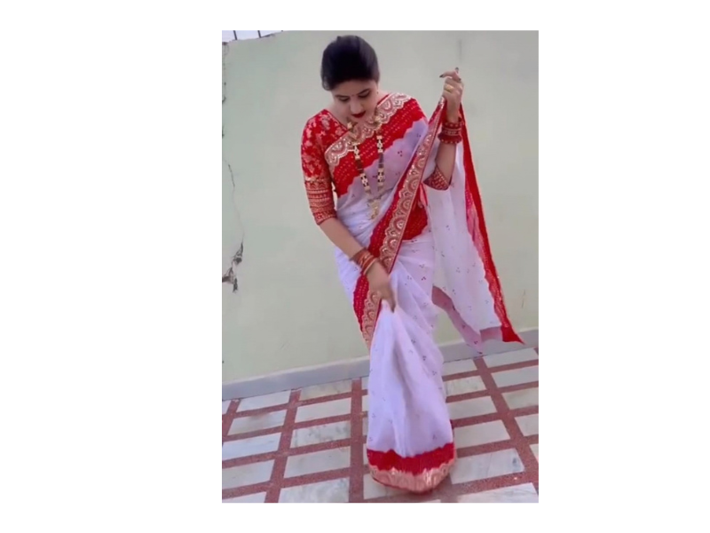 Makhon Jorget Sequence Work Saree - Image 3